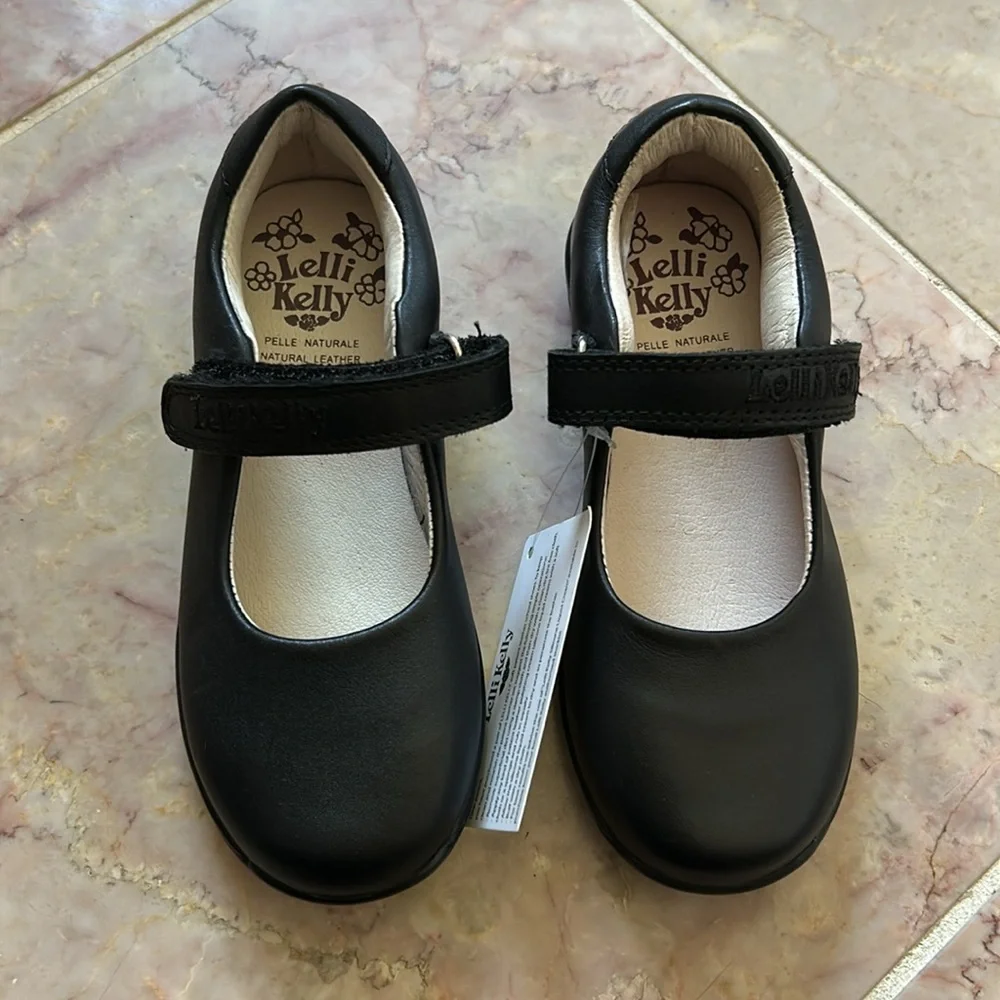 NWT Lelli Kelly Classic Black Leather School Shoes (F Fitting) Size 26F/ US 8
